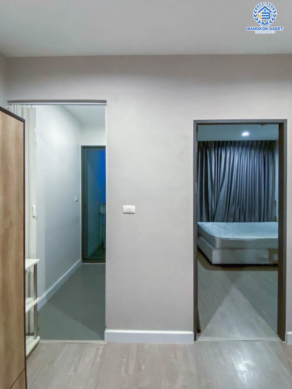 คอนโดมิเนียมมือสองย่านกรุงเทพฯ โครงการ เมโทรสกาย ประชาชื่น ห้องมุม เนื้อที่มากถึง 26.16 ฟังก์ชัน 1 ห้องนอน 1 ห้องน้ำ บนทำเลเยี่ยมสุด เข้าเมืองง่าย ใกล้รถไฟฟ้าสายสีม่วง "สถานีบางซ่อน" ราคาคุ้มสุดในย่าน! จองเลย!